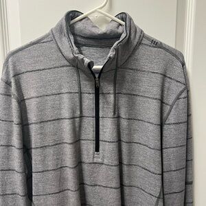 Men’s Lululemon 1/4 Zip Pullover - XL